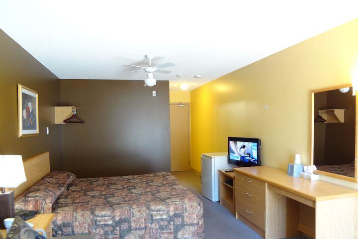 Room 48 of 63