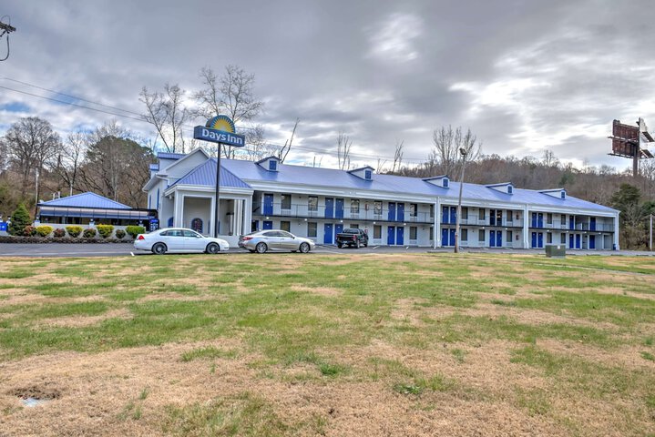 Hotel 4 of 34