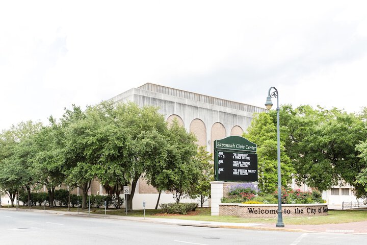 SpringHill Suites Savannah Downtown / Historic District