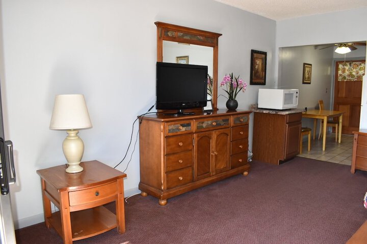 Room 70 of 118