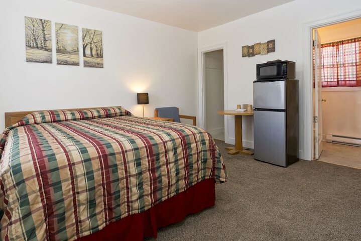 Room 28 of 51