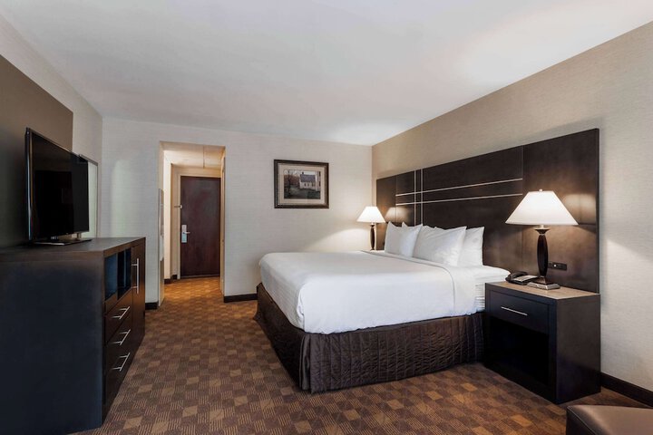 Room 8 of 26