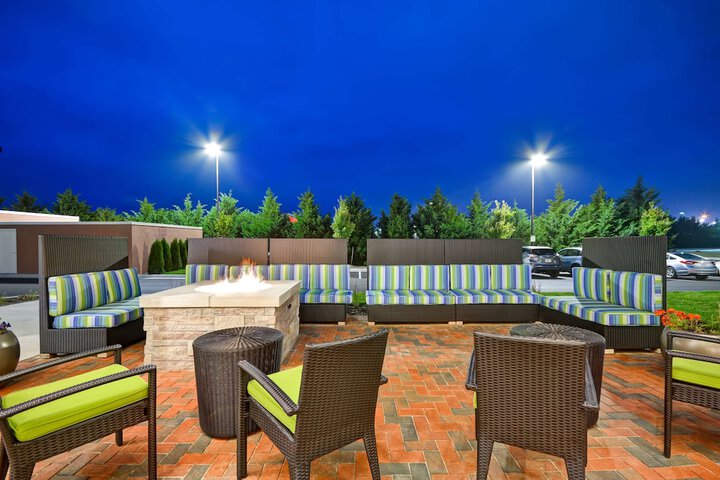 Terrace/Patio 37 of 40