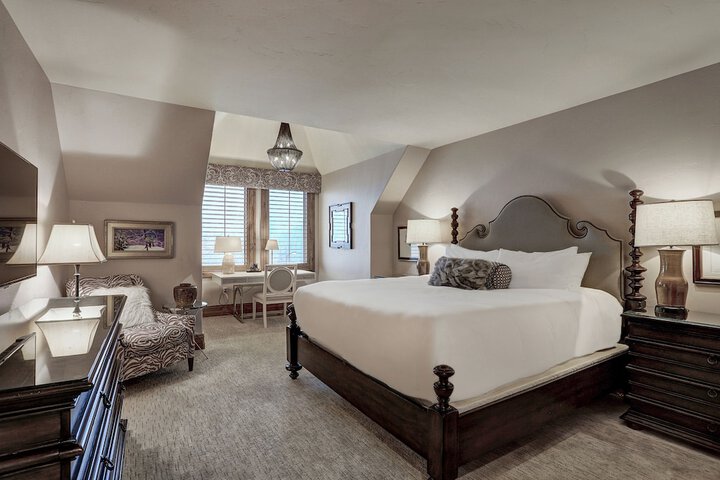 Room 160 of 450