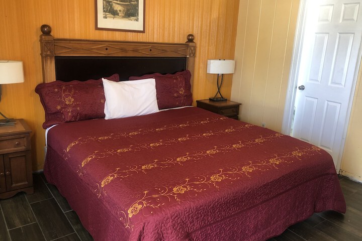 Room 15 of 29