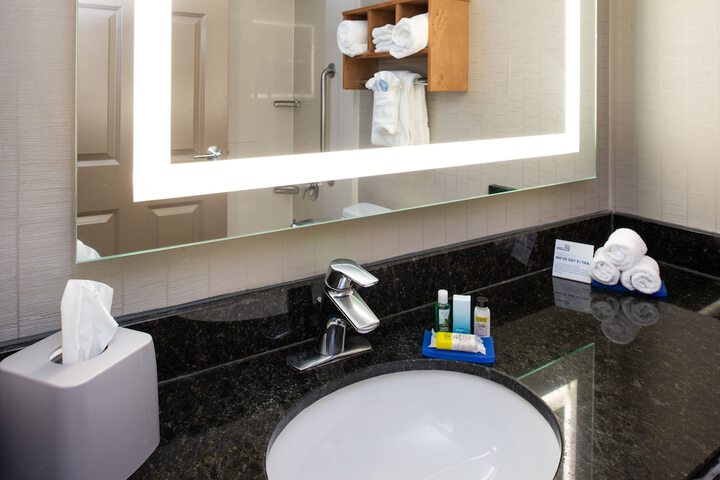 Holiday Inn Express San Francisco Airport South by IHG
