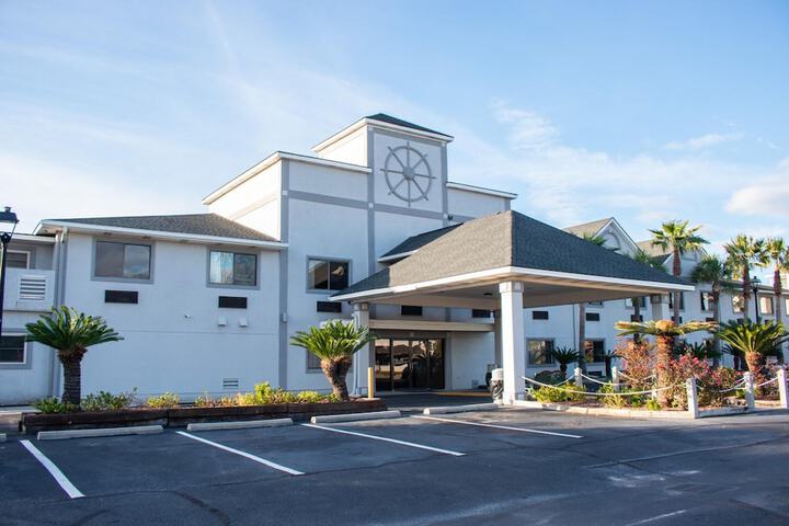 Admirals Inn on Tybee Island