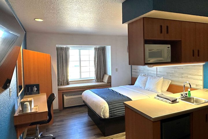 Microtel Inn & Suites by Wyndham Tomah