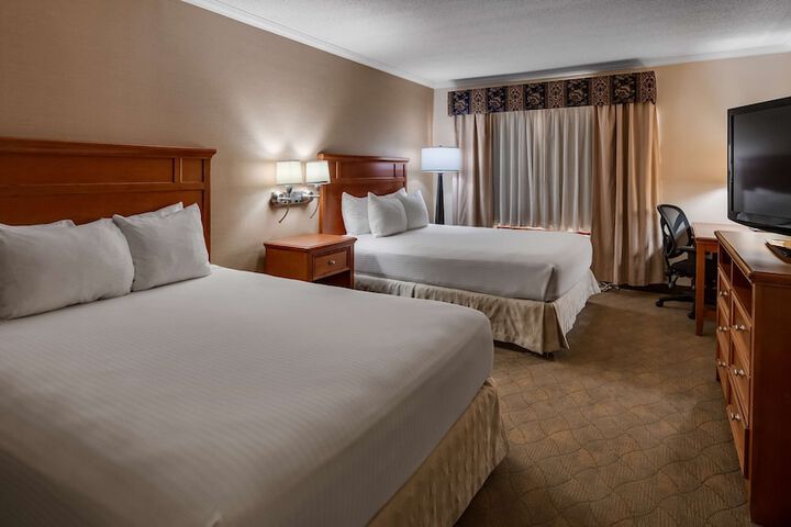 Room 32 of 52
