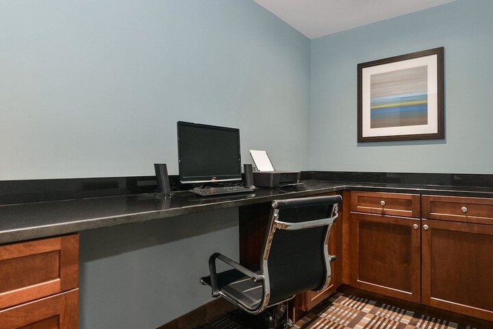 Business Center 46 of 46
