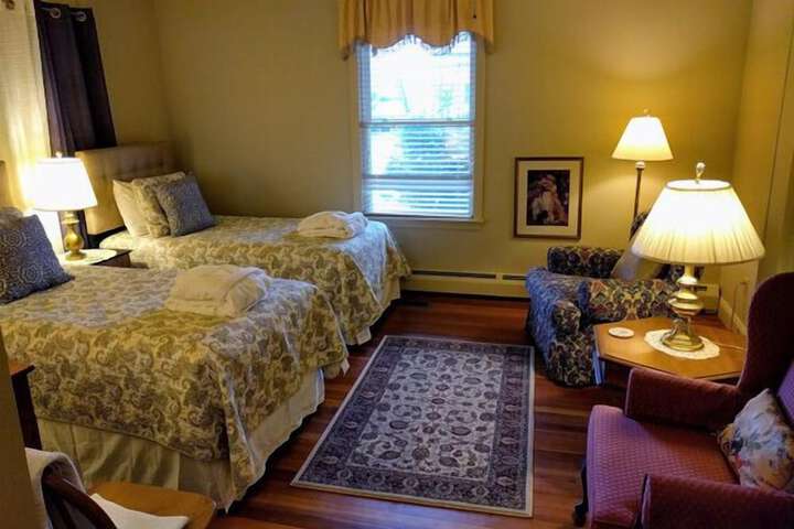 Room 17 of 34
