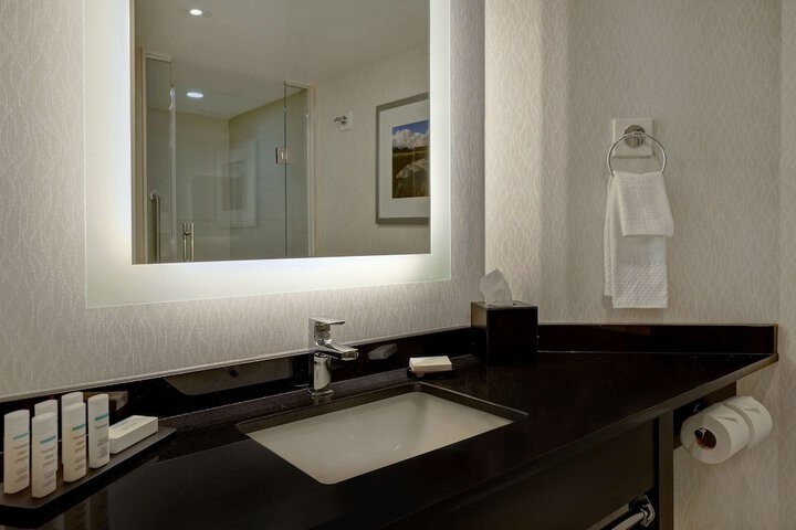 Room 54 of 106