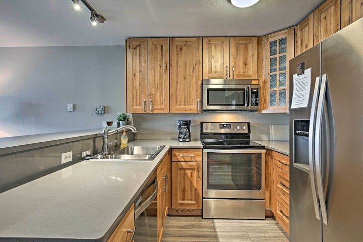 Mtn-view Condo w / Hot Tub Access in Dillon!