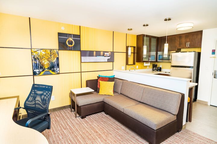 Room 21 of 29