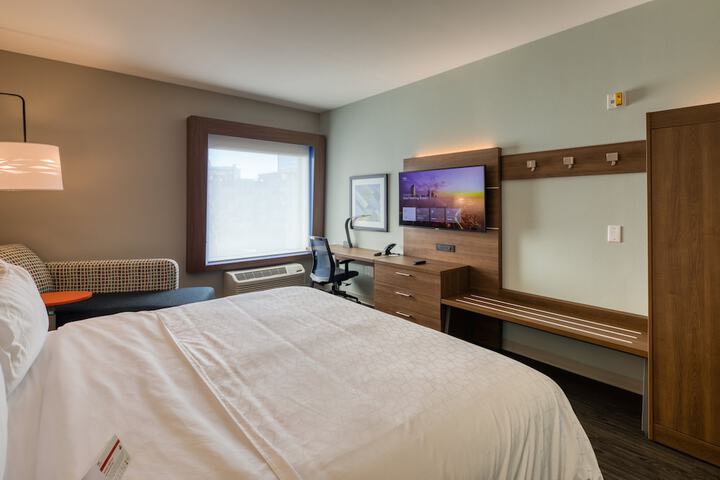 Room 62 of 119