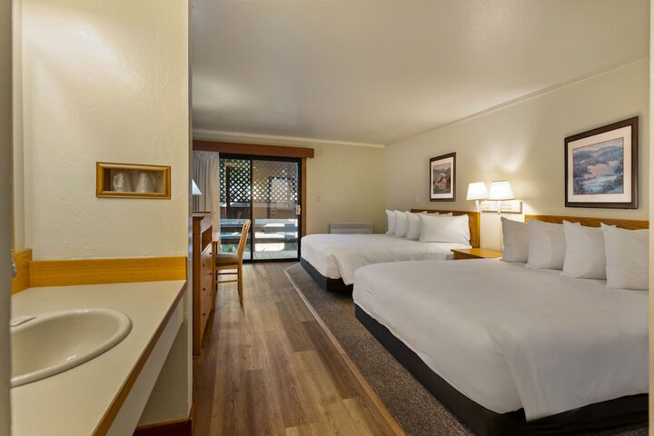 Room 40 of 105