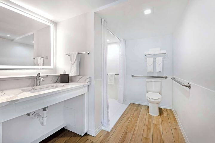Best Western Plus Beach Resort