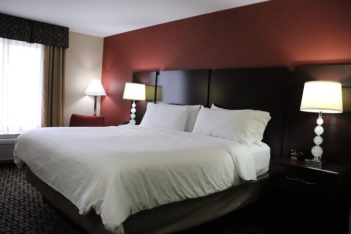 Room 14 of 38