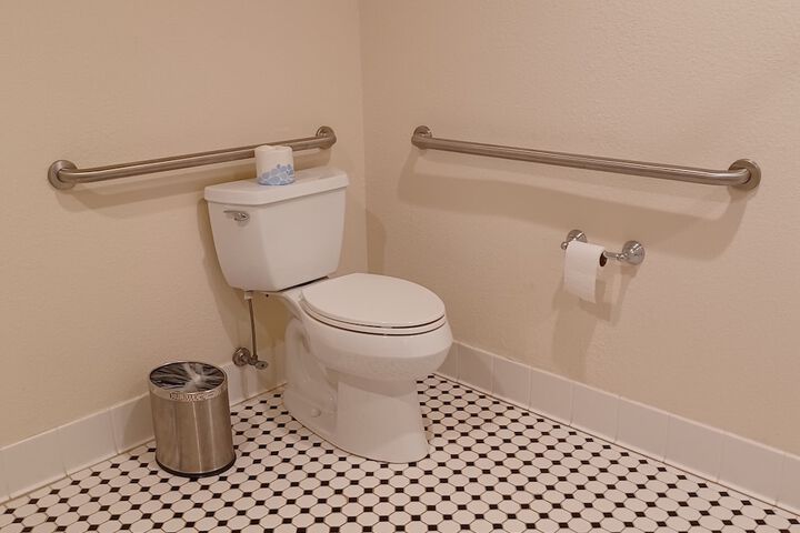 Room 54 of 86