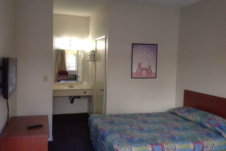 Room 16 of 31