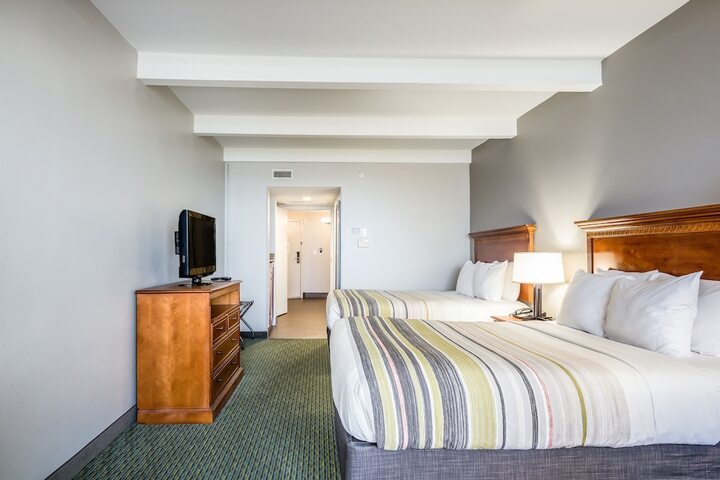 Room 18 of 34