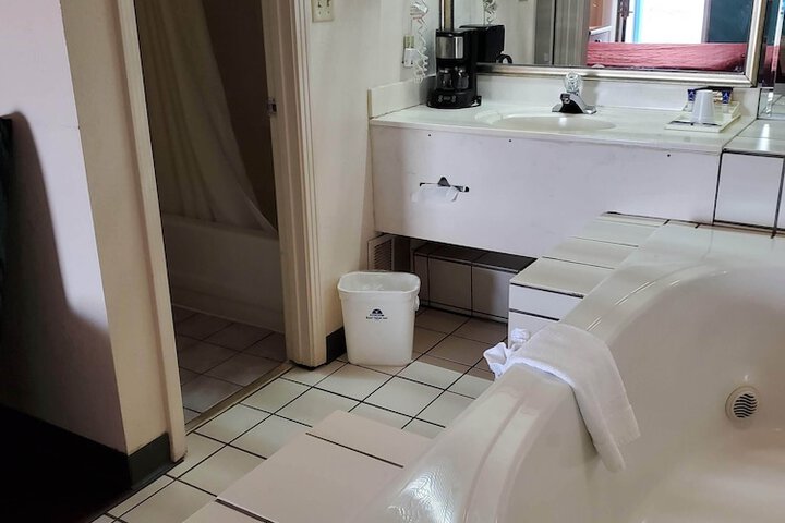 Americas Best Value Inn Wildersville