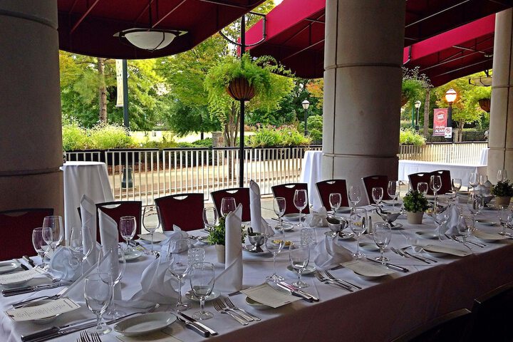 Dining 64 of 88