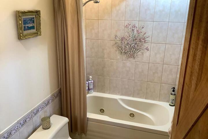 Kohala Lodge- Vacation Rental House