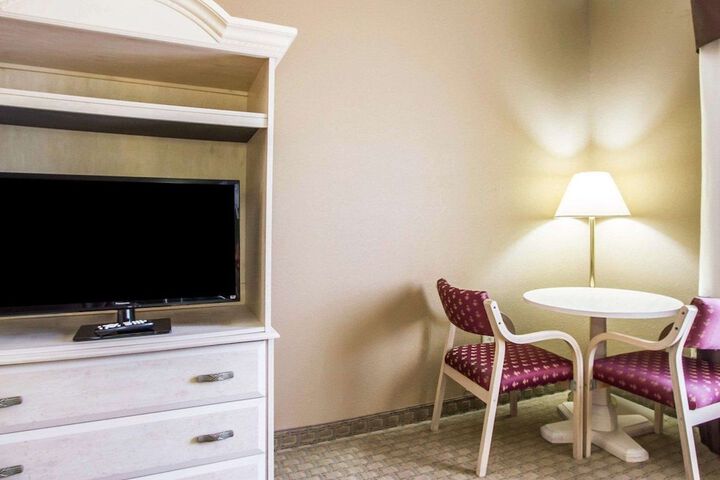 Quality Inn Columbia I-65