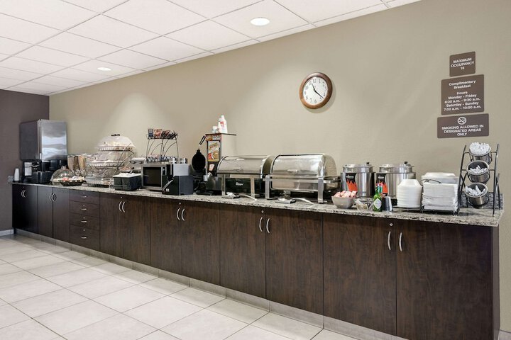 Breakfast/Coffee Service 21 of 24
