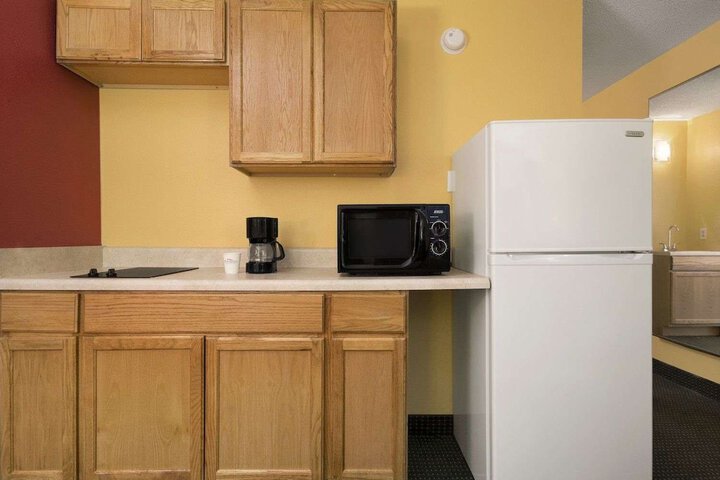 Room 16 of 22