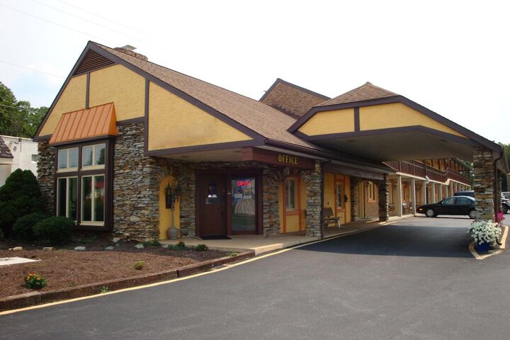 Soudersburg Motel