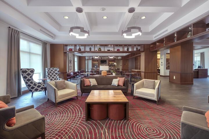 DoubleTree by Hilton Raleigh - Cary