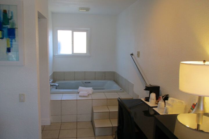 SureStay Hotel by Best Western Seaside Monterey