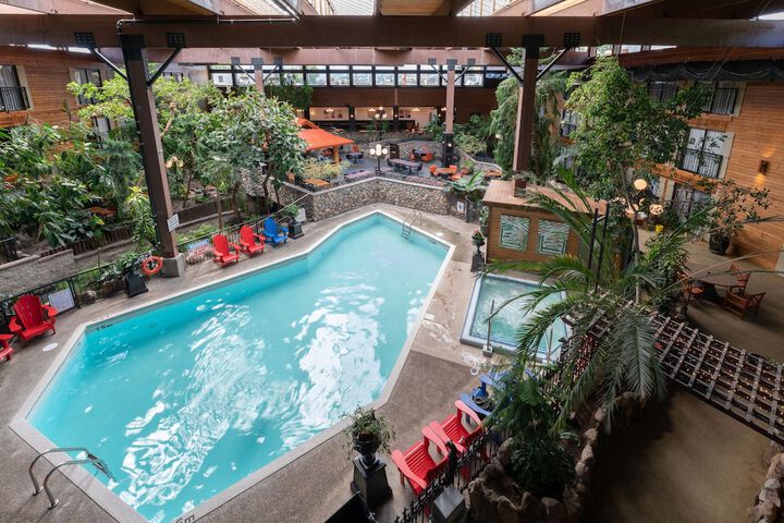 Pool 4 of 111