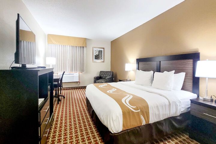 Room 14 of 39