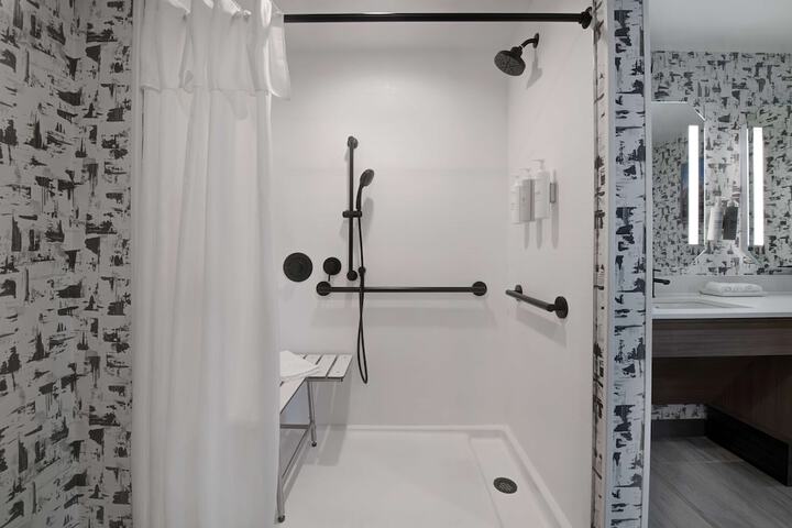 Home2 Suites by Hilton Anderson Downtown