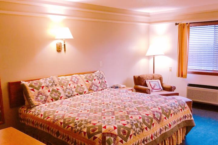 Room 50 of 81