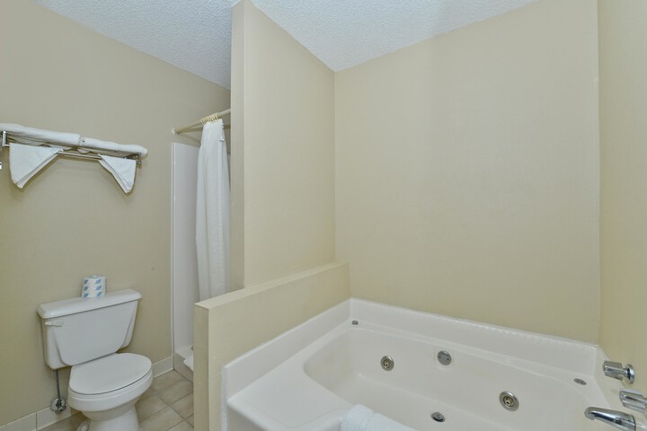 Room 11 of 20