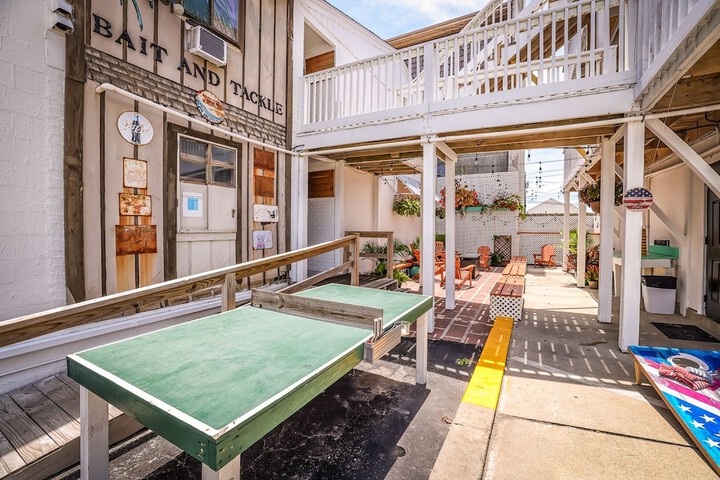 Dry Dock Inn
