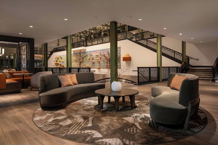 Sheraton Grand Sacramento Hotel