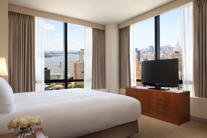 Room 73 of 88