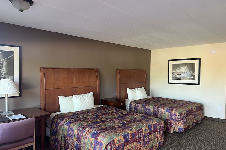 Room 178 of 443