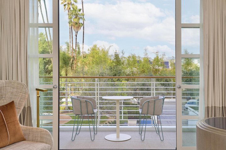 Cameo Beverly Hills LXR Hotels & Resorts