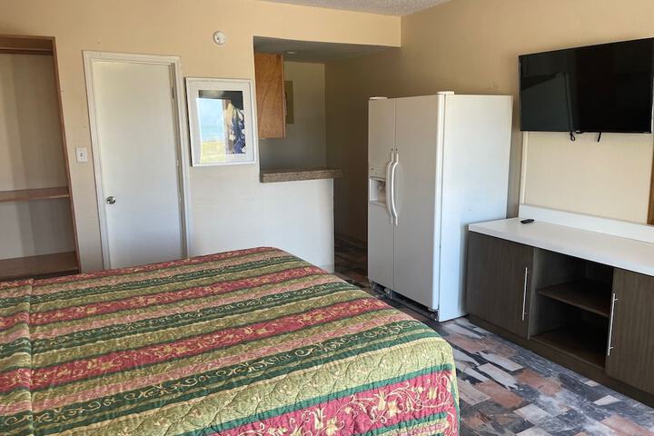 Room 12 of 24