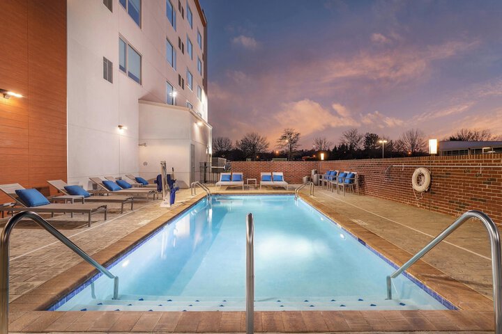 Pool 2 of 33