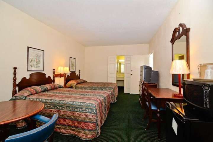 Motel 6 Sandersville GA