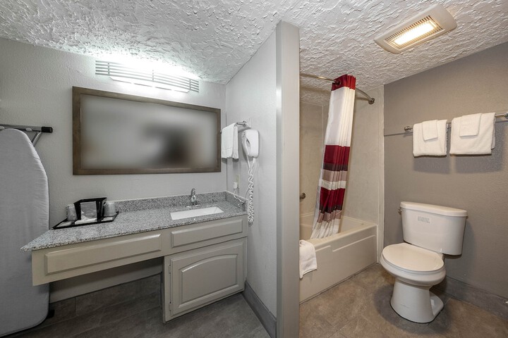 Room 12 of 29