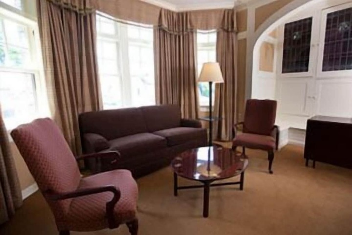 Room 16 of 58