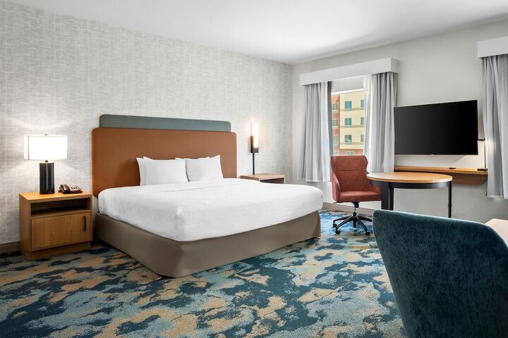 Hampton Inn & Suites Waxahachie